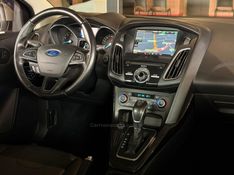 FORD FOCUS 2.0 TITANIUM PLUS SEDAN 16V 2016/2016 GRIFFCAR MULTIMARCAS DOIS IRMÃOS / Carros no Vale