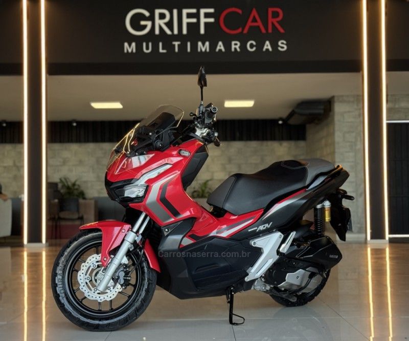 HONDA ADV 150 2023/2024 GRIFFCAR MULTIMARCAS DOIS IRMÃOS / Carros no Vale
