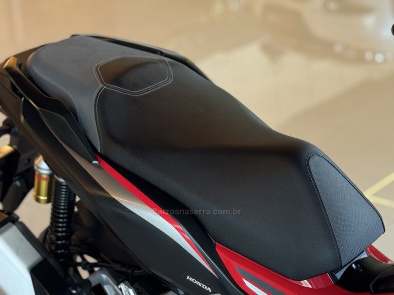 HONDA ADV 150 2023/2024 GRIFFCAR MULTIMARCAS DOIS IRMÃOS / Carros no Vale