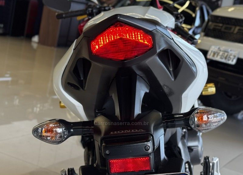 Honda Motos CBR 600F ABS 2013/2013 GRIFFCAR MULTIMARCAS DOIS IRMÃOS / Carros no Vale Honda Motos CBR 600F ABS 2013/2013 GRIFFCAR MULTIMARCAS DOIS IRMÃOS / Carros no Vale