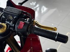Honda Motos CBR 600F ABS 2013/2013 GRIFFCAR MULTIMARCAS DOIS IRMÃOS / Carros no Vale