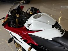 Honda Motos CBR 600F ABS 2013/2013 GRIFFCAR MULTIMARCAS DOIS IRMÃOS / Carros no Vale