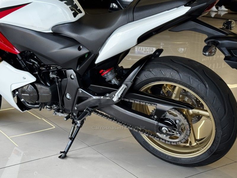 Honda Motos CBR 600F ABS 2013/2013 GRIFFCAR MULTIMARCAS DOIS IRMÃOS / Carros no Vale Honda Motos CBR 600F ABS 2013/2013 GRIFFCAR MULTIMARCAS DOIS IRMÃOS / Carros no Vale