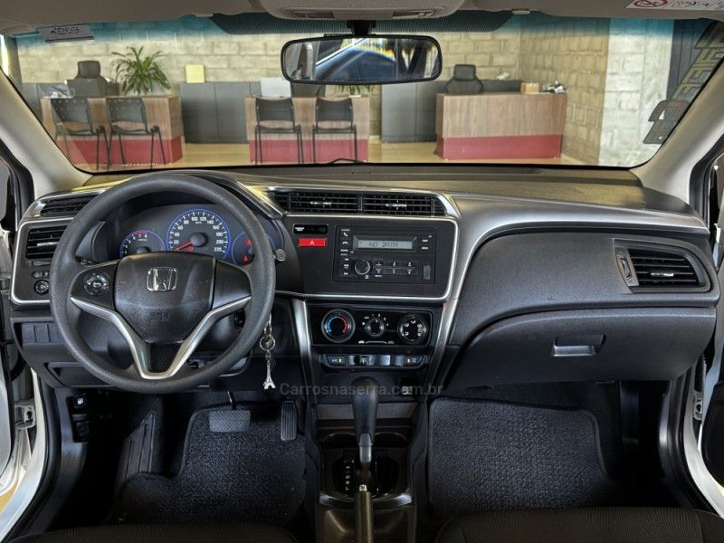 HONDA CITY 1.5 LX 16V 2017/2017 GRIFFCAR MULTIMARCAS DOIS IRMÃOS / Carros no Vale