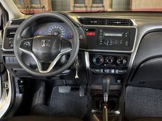 HONDA CITY 1.5 LX 16V 2017/2017 GRIFFCAR MULTIMARCAS DOIS IRMÃOS / Carros no Vale
