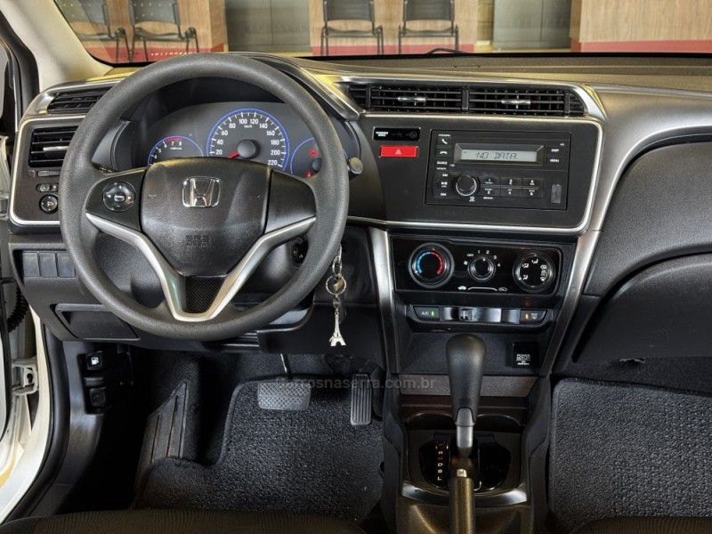 HONDA CITY 1.5 LX 16V 2017/2017 GRIFFCAR MULTIMARCAS DOIS IRMÃOS / Carros no Vale