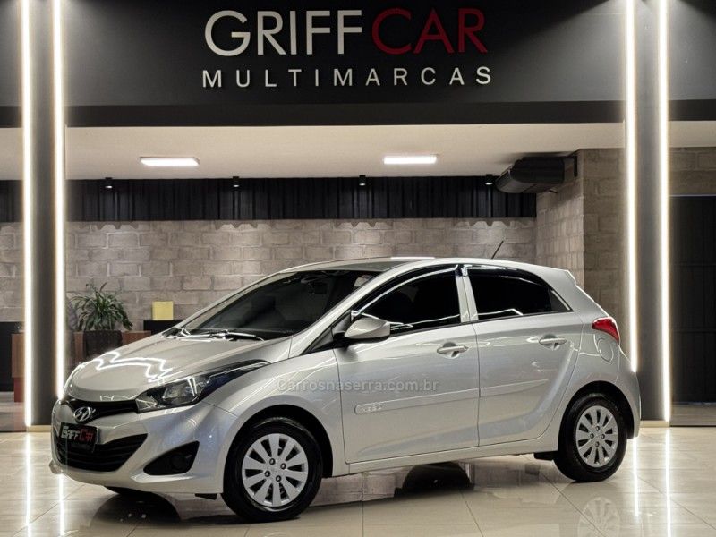 HYUNDAI HB20 1.0 COMFORT 12V 2014/2015 GRIFFCAR MULTIMARCAS DOIS IRMÃOS / Carros no Vale HYUNDAI HB20 1.0 COMFORT 12V 2014/2015 GRIFFCAR MULTIMARCAS DOIS IRMÃOS / Carros no Vale