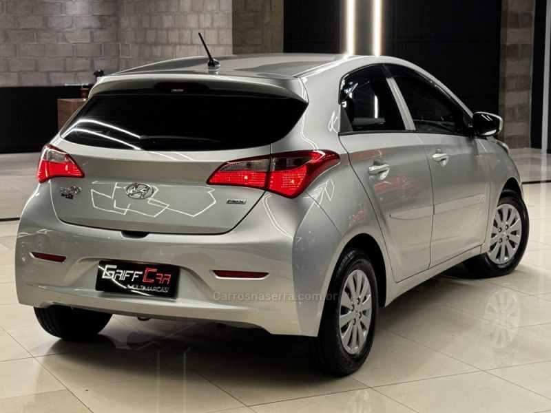 HYUNDAI HB20 1.0 COMFORT 12V 2014/2015 GRIFFCAR MULTIMARCAS DOIS IRMÃOS / Carros no Vale HYUNDAI HB20 1.0 COMFORT 12V 2014/2015 GRIFFCAR MULTIMARCAS DOIS IRMÃOS / Carros no Vale