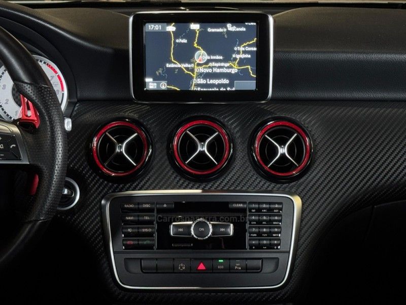 MERCEDES-BENZ A 250 2.0 SPORT TURBO AUTOMATIZADO 2014/2014 GRIFFCAR MULTIMARCAS DOIS IRMÃOS / Carros no Vale