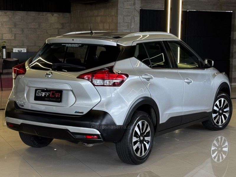 NISSAN KICKS 1.6 16V S XTRONIC 2018/2018 GRIFFCAR MULTIMARCAS DOIS IRMÃOS / Carros no Vale NISSAN KICKS 1.6 16V S XTRONIC 2018/2018 GRIFFCAR MULTIMARCAS DOIS IRMÃOS / Carros no Vale