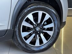 NISSAN KICKS 1.6 16V S XTRONIC 2018/2018 GRIFFCAR MULTIMARCAS DOIS IRMÃOS / Carros no Vale