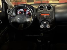 NISSAN VERSA 1.6 16V SL 2013/2013 GRIFFCAR MULTIMARCAS DOIS IRMÃOS / Carros no Vale