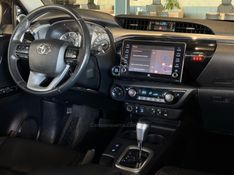 TOYOTA HILUX 2.8 SRX 4X4 CD 16V 2021/2021 GRIFFCAR MULTIMARCAS DOIS IRMÃOS / Carros no Vale