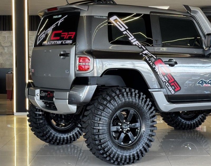 TROLLER T4 3.2 XLT 4X4 20V TURBO INTERCOOLER 2018/2019 GRIFFCAR MULTIMARCAS DOIS IRMÃOS / Carros no Vale