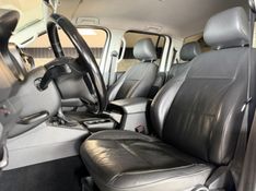 VOLKSWAGEN AMAROK 2.0 HIGHLINE 4X4 CD 16V TURBO INTERCOOLER 2015/2015 GRIFFCAR MULTIMARCAS DOIS IRMÃOS / Carros no Vale