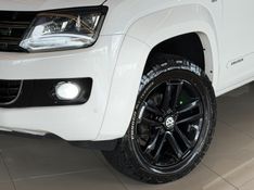 VOLKSWAGEN AMAROK 2.0 HIGHLINE 4X4 CD 16V TURBO INTERCOOLER 2015/2015 GRIFFCAR MULTIMARCAS DOIS IRMÃOS / Carros no Vale