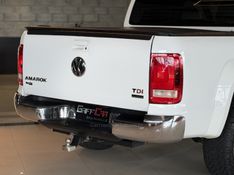 VOLKSWAGEN AMAROK 2.0 HIGHLINE 4X4 CD 16V TURBO INTERCOOLER 2015/2015 GRIFFCAR MULTIMARCAS DOIS IRMÃOS / Carros no Vale