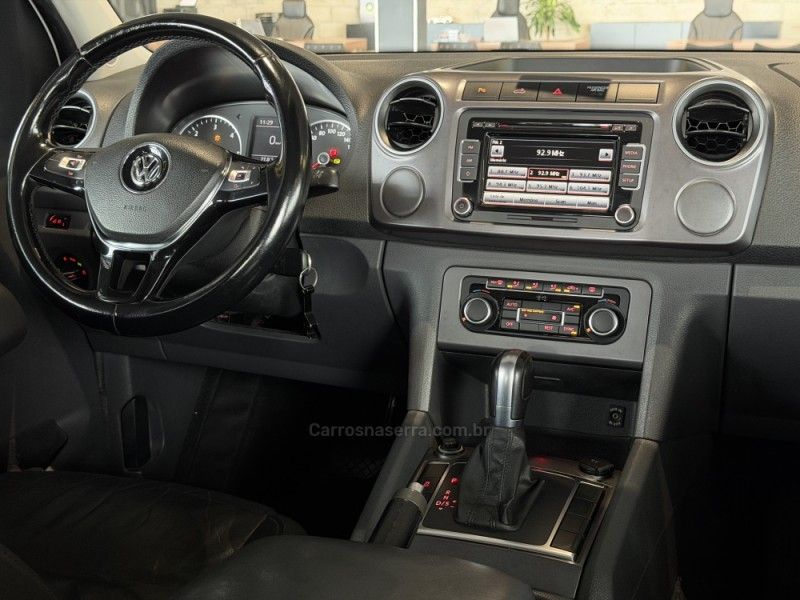 VOLKSWAGEN AMAROK 2.0 HIGHLINE 4X4 CD 16V TURBO INTERCOOLER 2015/2015 GRIFFCAR MULTIMARCAS DOIS IRMÃOS / Carros no Vale