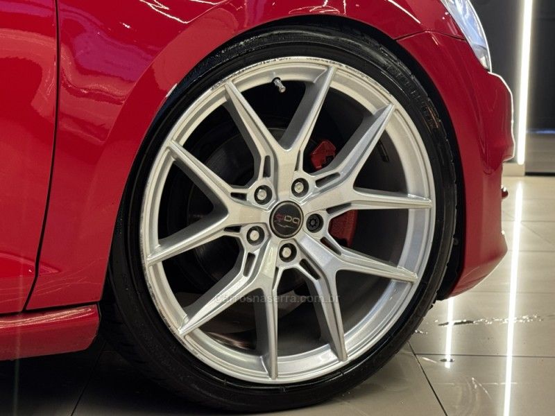 VOLKSWAGEN GOLF 1.4 TSI HIGHLINE 16V 2014/2014 GRIFFCAR MULTIMARCAS DOIS IRMÃOS / Carros no Vale VOLKSWAGEN GOLF 1.4 TSI HIGHLINE 16V 2014/2014 GRIFFCAR MULTIMARCAS DOIS IRMÃOS / Carros no Vale