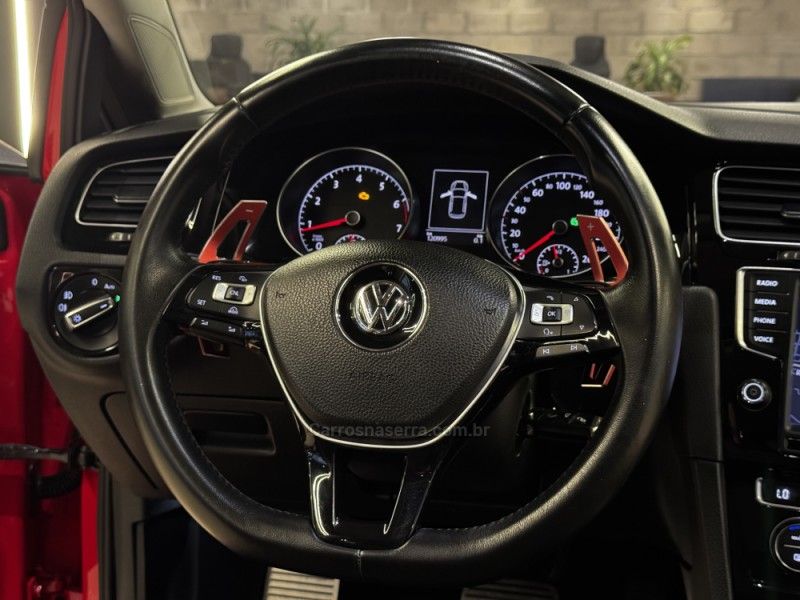 VOLKSWAGEN GOLF 1.4 TSI HIGHLINE 16V 2014/2014 GRIFFCAR MULTIMARCAS DOIS IRMÃOS / Carros no Vale VOLKSWAGEN GOLF 1.4 TSI HIGHLINE 16V 2014/2014 GRIFFCAR MULTIMARCAS DOIS IRMÃOS / Carros no Vale