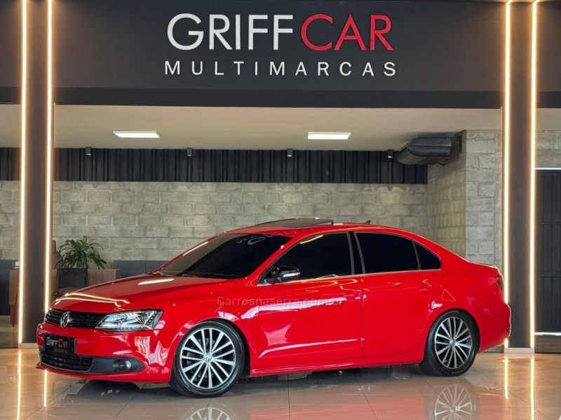 VOLKSWAGEN JETTA 2.0 TSI HIGHLINE 211CV DSG 2014/2014 GRIFFCAR MULTIMARCAS DOIS IRMÃOS / Carros no Vale VOLKSWAGEN JETTA 2.0 TSI HIGHLINE 211CV DSG 2014/2014 GRIFFCAR MULTIMARCAS DOIS IRMÃOS / Carros no Vale