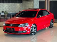 VOLKSWAGEN JETTA 2.0 TSI HIGHLINE 211CV DSG 2014/2014 GRIFFCAR MULTIMARCAS DOIS IRMÃOS / Carros no Vale