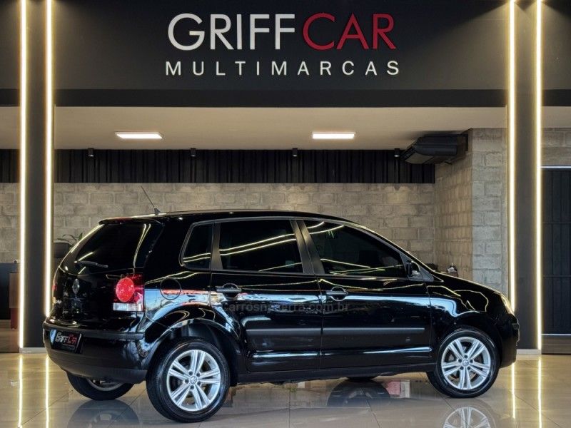 VOLKSWAGEN POLO 1.6 MI 8V 2009/2010 GRIFFCAR MULTIMARCAS DOIS IRMÃOS / Carros no Vale
