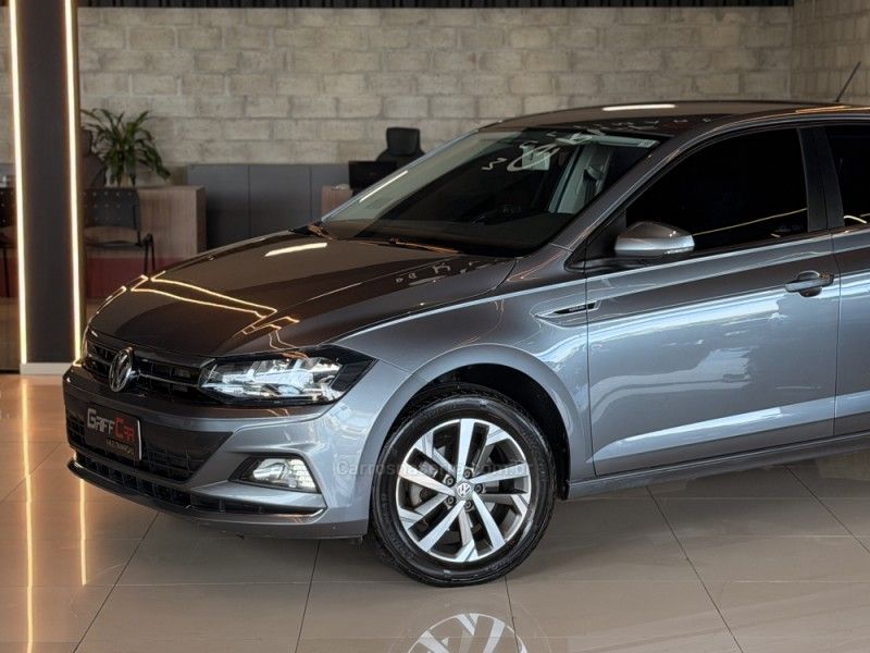 VOLKSWAGEN VIRTUS 1.0 200 TSI HIGHLINE 2018/2019 GRIFFCAR MULTIMARCAS DOIS IRMÃOS / Carros no Vale