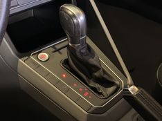 VOLKSWAGEN VIRTUS 1.0 200 TSI HIGHLINE 2018/2019 GRIFFCAR MULTIMARCAS DOIS IRMÃOS / Carros no Vale