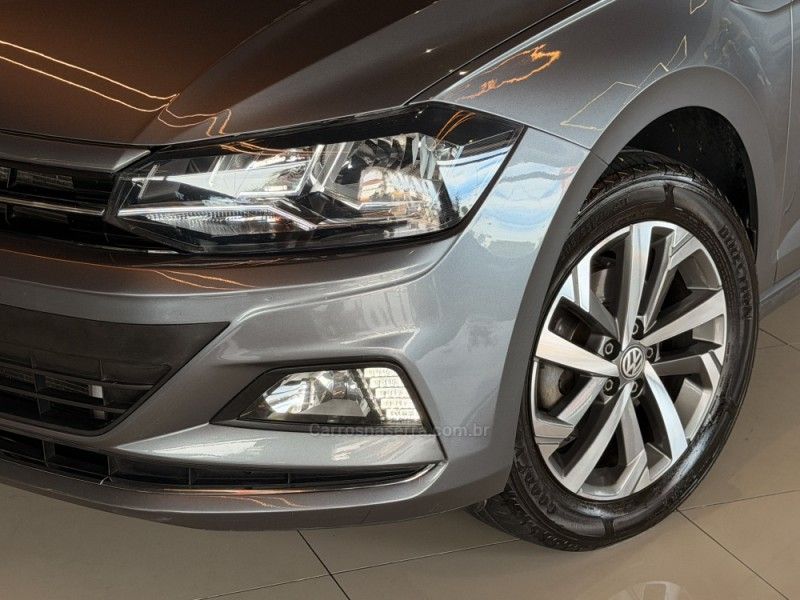 VOLKSWAGEN VIRTUS 1.0 200 TSI HIGHLINE 2018/2019 GRIFFCAR MULTIMARCAS DOIS IRMÃOS / Carros no Vale