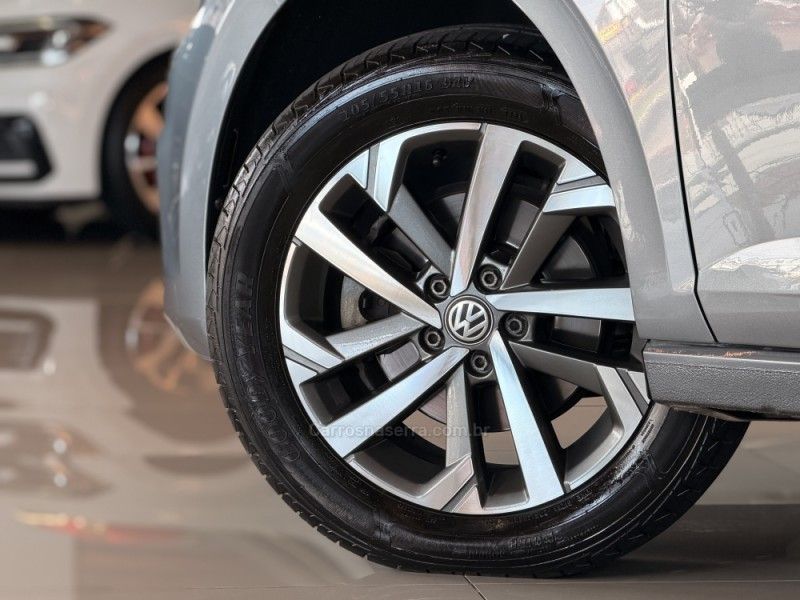 VOLKSWAGEN VIRTUS 1.0 200 TSI HIGHLINE 2018/2019 GRIFFCAR MULTIMARCAS DOIS IRMÃOS / Carros no Vale