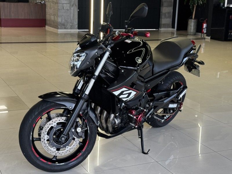 YAMAHA XJ6 N ABS SP 2014/2015 GRIFFCAR MULTIMARCAS DOIS IRMÃOS / Carros no Vale