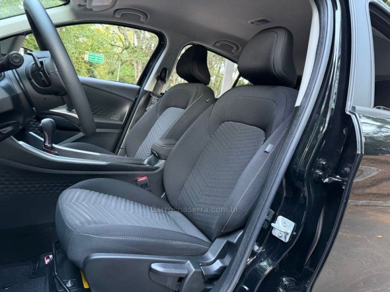 FIAT FASTBACK 1.0 TURBO 200 AUDACE HIBRÍDO 2025/2025 KASPER VEÍCULOS DOIS IRMÃOS / Carros no Vale