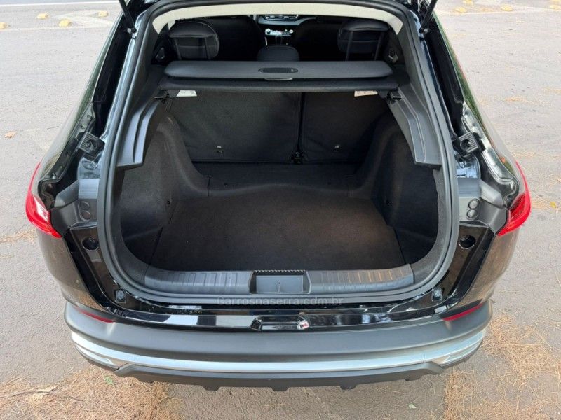 FIAT FASTBACK 1.0 TURBO 200 AUDACE HIBRÍDO 2025/2025 KASPER VEÍCULOS DOIS IRMÃOS / Carros no Vale