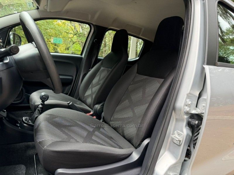 FIAT MOBI 1.0 8V EVO LIKE 2023/2024 KASPER VEÍCULOS DOIS IRMÃOS / Carros no Vale
