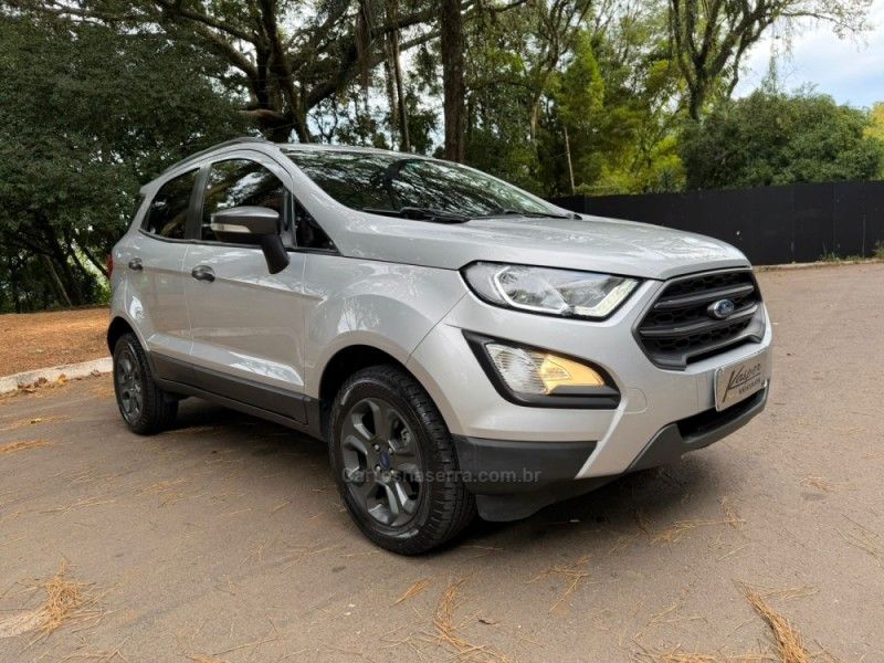 FORD ECOSPORT 1.5 TIVCT FREESTYLE 2017/2018 KASPER VEÍCULOS DOIS IRMÃOS / Carros no Vale