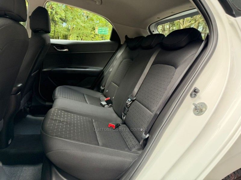 HYUNDAI HB20 1.0 12V LIMITED 2024/2025 KASPER VEÍCULOS DOIS IRMÃOS / Carros no Vale