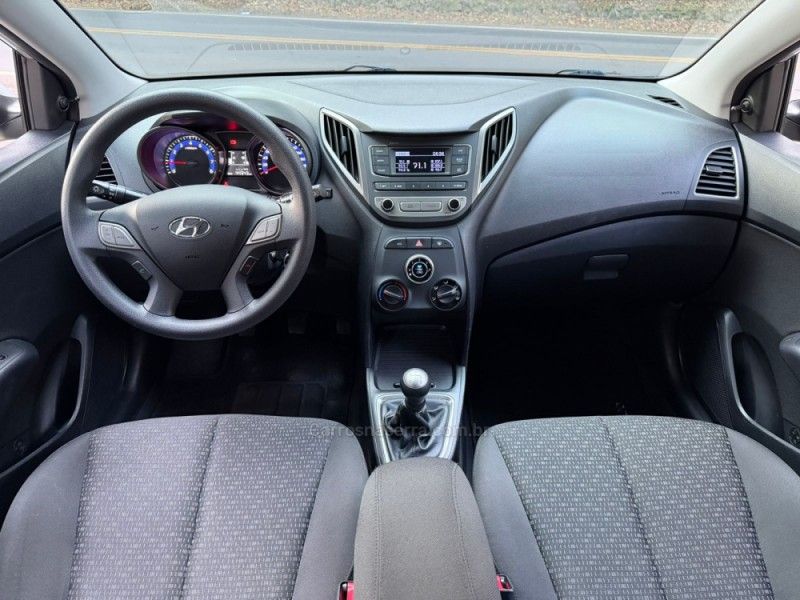 HYUNDAI HB20 1.0 COMFORT 12V 2017/2018 KASPER VEÍCULOS DOIS IRMÃOS / Carros no Vale