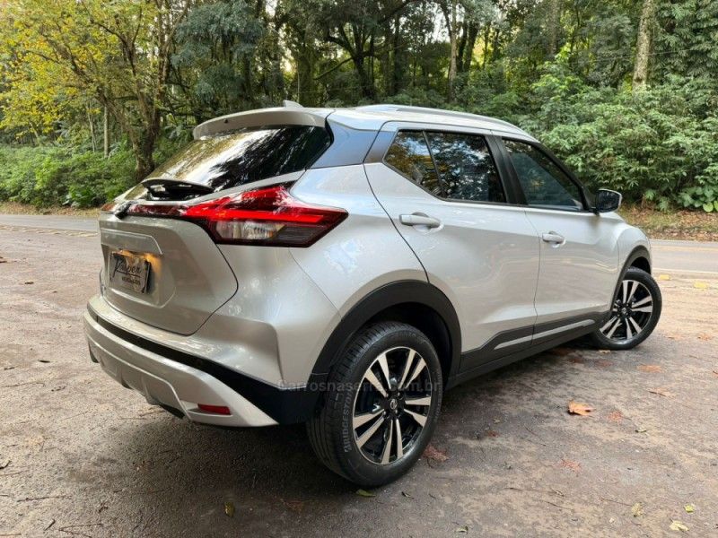 NISSAN KICKS 1.6 ADVANCE 16V 2022/2022 KASPER VEÍCULOS DOIS IRMÃOS / Carros no Vale NISSAN KICKS 1.6 ADVANCE 16V 2022/2022 KASPER VEÍCULOS DOIS IRMÃOS / Carros no Vale