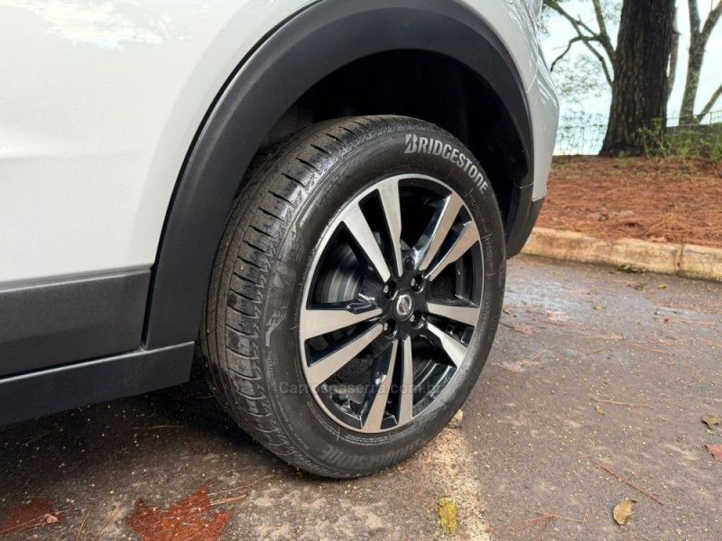 NISSAN KICKS 1.6 ADVANCE 16V 2022/2022 KASPER VEÍCULOS DOIS IRMÃOS / Carros no Vale NISSAN KICKS 1.6 ADVANCE 16V 2022/2022 KASPER VEÍCULOS DOIS IRMÃOS / Carros no Vale