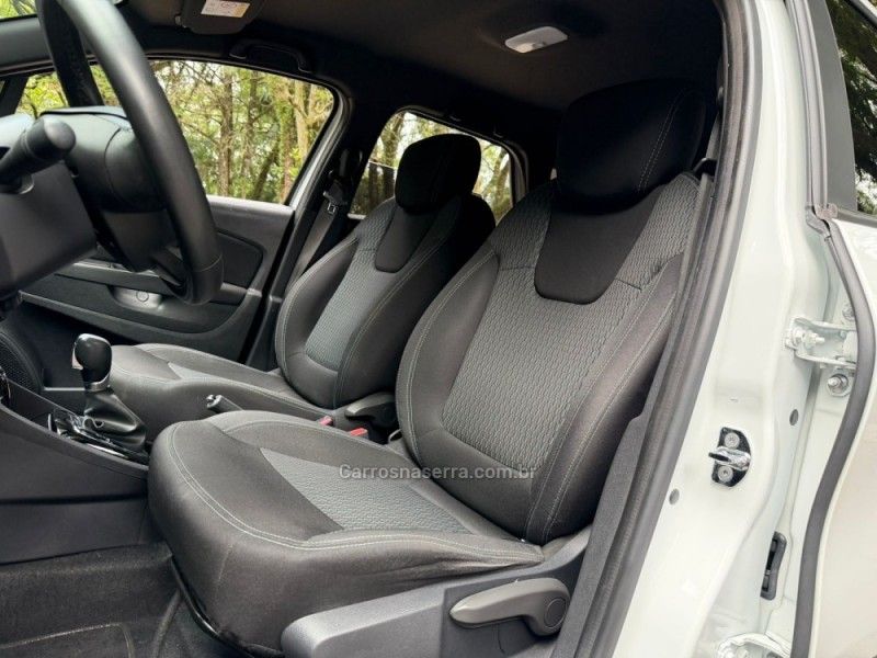 RENAULT CAPTUR 1.6 LIFE 16V 2019/2020 KASPER VEÍCULOS DOIS IRMÃOS / Carros no Vale