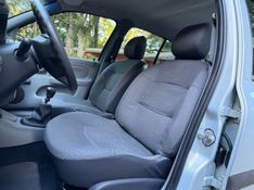 RENAULT CLIO 1.6 AUTHENTIQUE SEDAN 16V 2008/2008 KASPER VEÍCULOS DOIS IRMÃOS / Carros no Vale