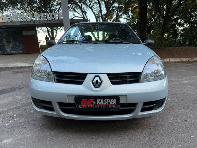 RENAULT CLIO 1.6 AUTHENTIQUE SEDAN 16V 2008/2008 KASPER VEÍCULOS DOIS IRMÃOS / Carros no Vale