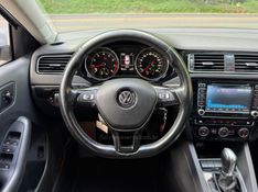 VOLKSWAGEN JETTA 2.0 TSI HIGHLINE 211CV DSG 2015/2016 KASPER VEÍCULOS DOIS IRMÃOS / Carros no Vale