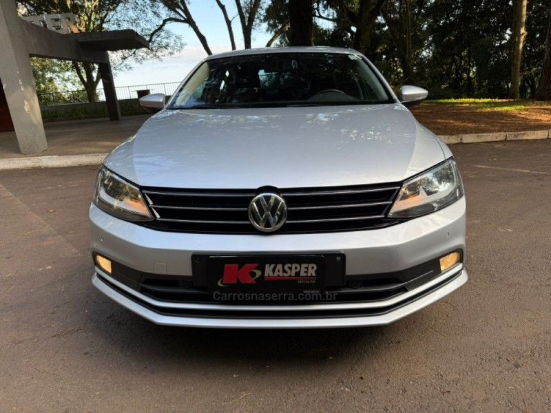 VOLKSWAGEN JETTA 2.0 TSI HIGHLINE 211CV DSG 2015/2016 KASPER VEÍCULOS DOIS IRMÃOS / Carros no Vale