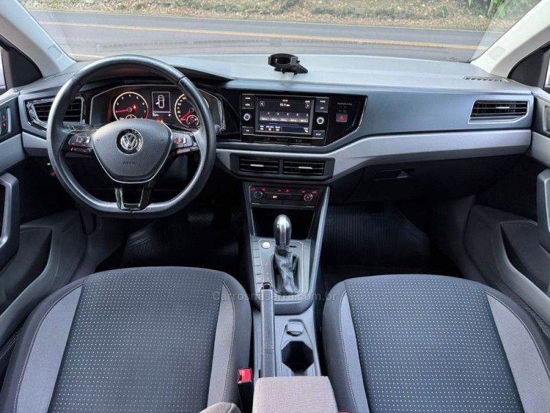 VOLKSWAGEN POLO 1.0 200 TSI COMFORTLINE 2018/2019 KASPER VEÍCULOS DOIS IRMÃOS / Carros no Vale