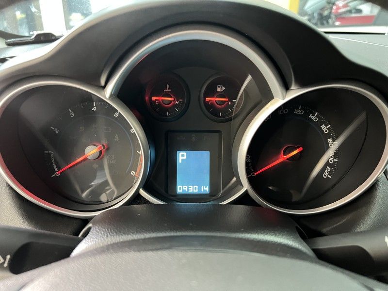 CHEVROLET CRUZE 1.8 LT 16V 2014/2014 PRIME MULTIMARCAS CAXIAS DO SUL / Carros no Vale CHEVROLET CRUZE 1.8 LT 16V 2014/2014 PRIME MULTIMARCAS CAXIAS DO SUL / Carros no Vale