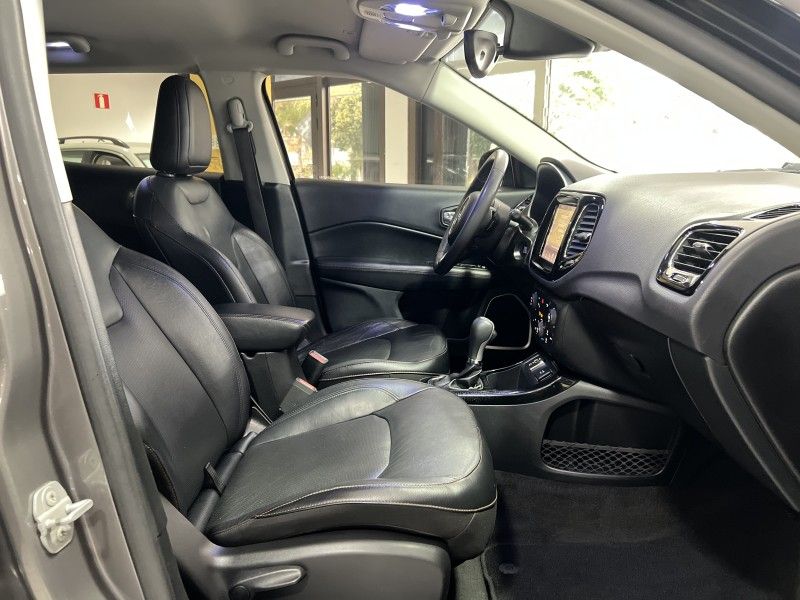 JEEP COMPASS 2.0 16V LIMITED 2017/2017 PRIME MULTIMARCAS CAXIAS DO SUL / Carros no Vale JEEP COMPASS 2.0 16V LIMITED 2017/2017 PRIME MULTIMARCAS CAXIAS DO SUL / Carros no Vale