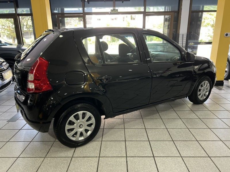 RENAULT SANDERO 1.0 EXPRESSION 16V 2014/2014 PRIME MULTIMARCAS CAXIAS DO SUL / Carros no Vale