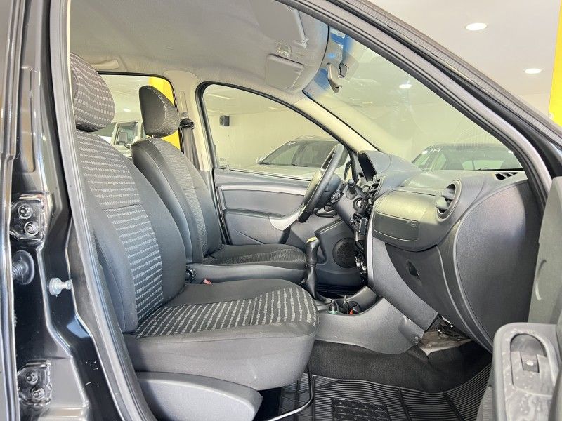 RENAULT SANDERO 1.0 EXPRESSION 16V 2014/2014 PRIME MULTIMARCAS CAXIAS DO SUL / Carros no Vale